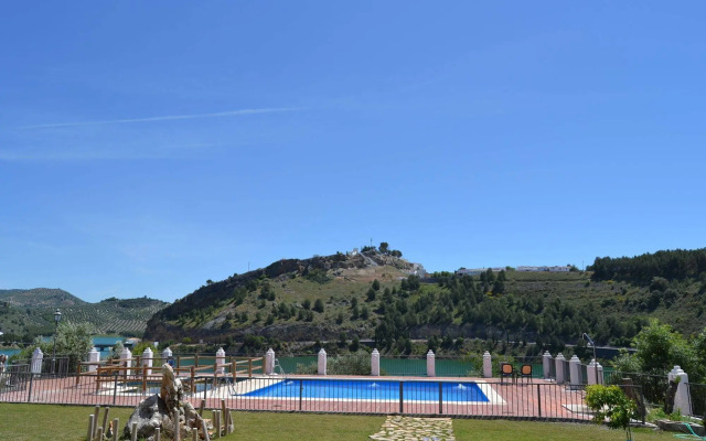 Hotel Caserio de Iznajar