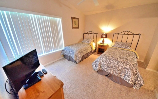 Gorgeous Silver Creek 5 Bedroom Home