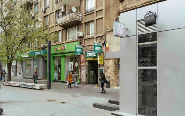 Sunny 2BR Flat-Top Location-Amazing Views