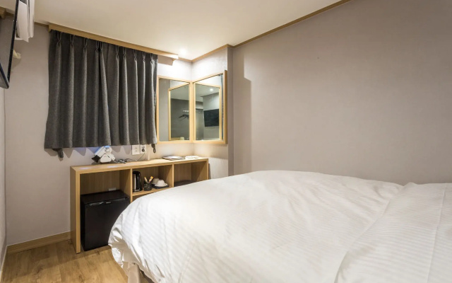 About Stay Seoul Station
