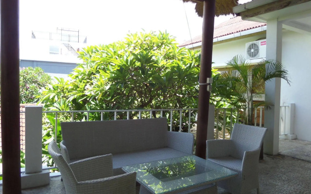 The Island Hotel Bali - Hostel