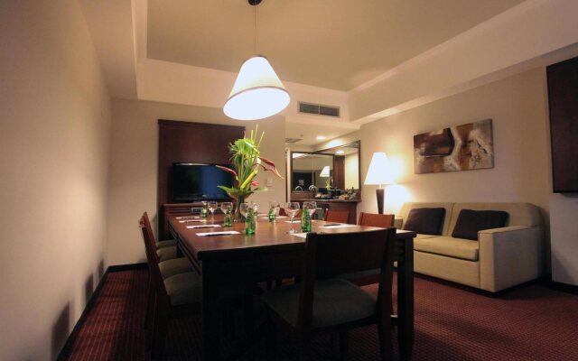 Embassy Suites By Hilton Valencia-Downtown