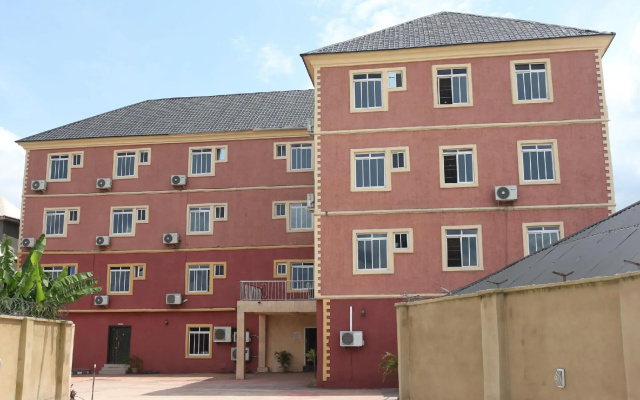 Grand Decent Hotel and Suites