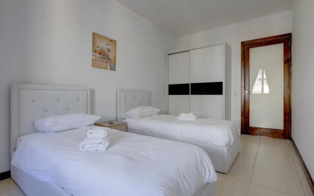Modern 3BR Apartment in the Centre of Sliema