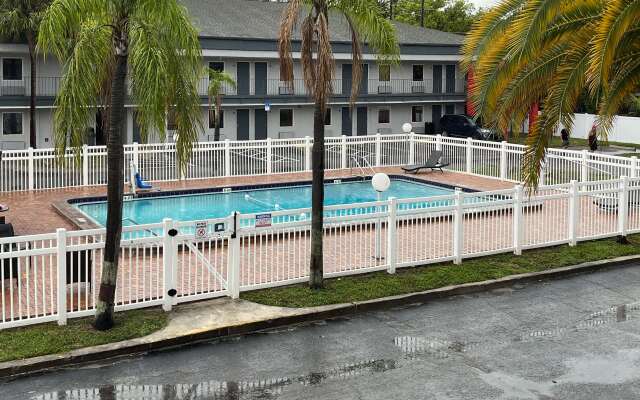 Motel 6 New Port Richey, FL