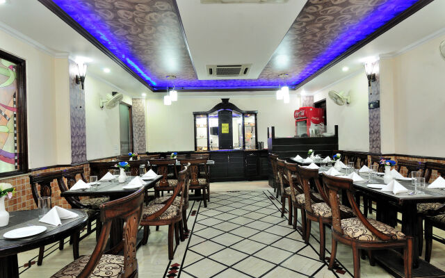 Hotel Maharaja Residency