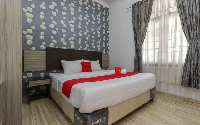 RedDoorz near Pantai Panjang Bengkulu