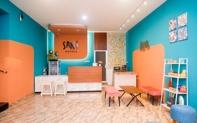 Sans Hotel City Park Medoho Semarang