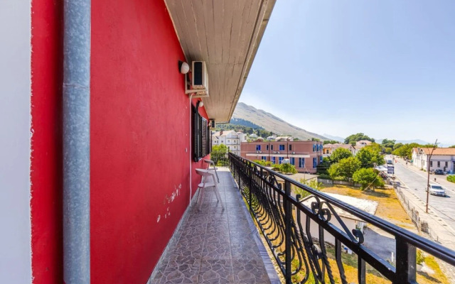 Red House 2 in Shkod r