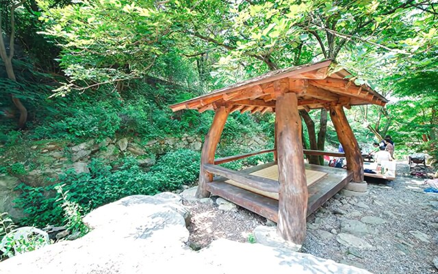 Yangpyeong Jongjagol Hill Fragrance Pension