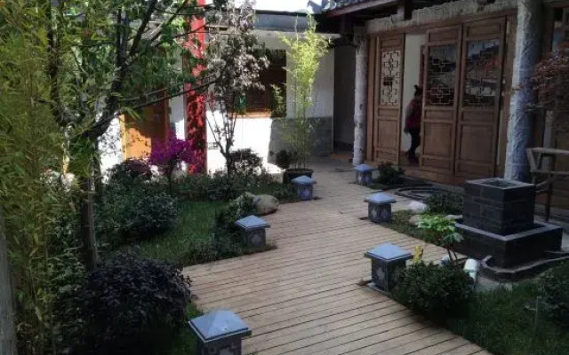 Lijiang Phoenix Health Resort Hotel (Shuhe Ancient Town Branch)