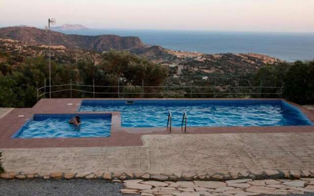 Paterakis Big Studio in Triopetra