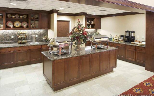 Homewood Suites by Hilton Laredo at Mall del Norte