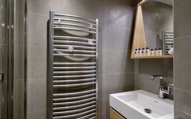 Le C Residence Apartments T3 Cabins A01