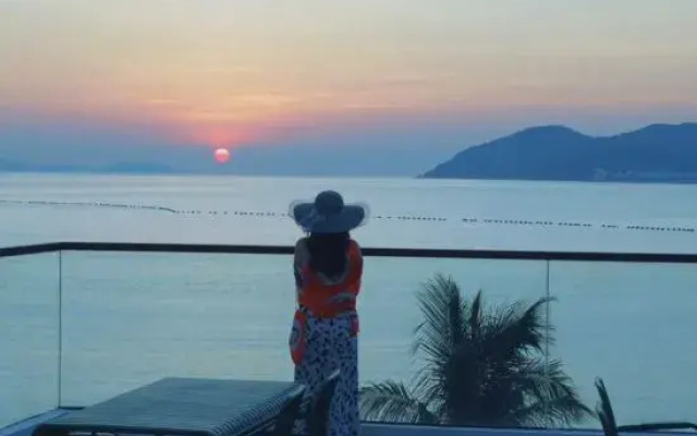 Shenzhen Guli Lanyue Seaview Villa (Jiaochangwei Seaview Garden Branch)