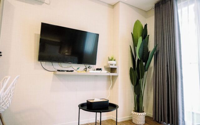 Homey And Cozy Studio Room Daan Mogot City Apartment