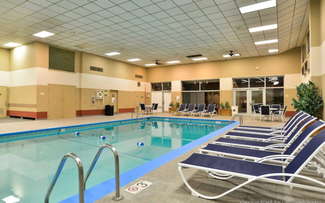 Rock Island Inn & Suites Marshalltown