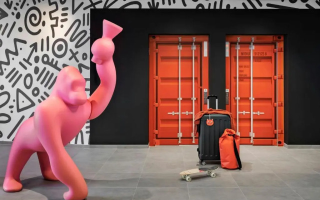 Moxy Alfragide Lisboa