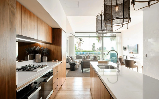 Luxury Bondi Beachside Apartment - Pacific