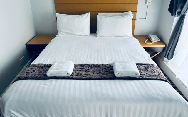 My Place Hotel