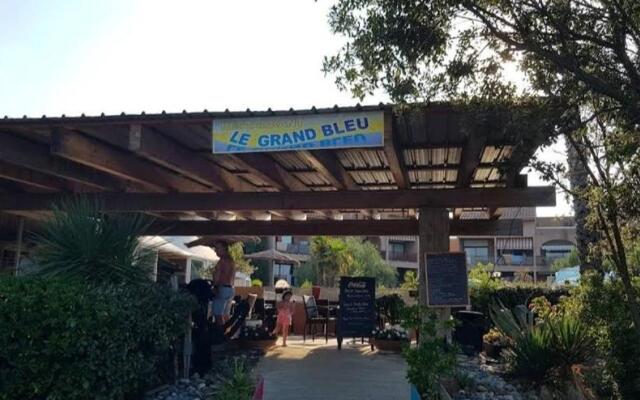 Studio Dans Résidence De Tourisme