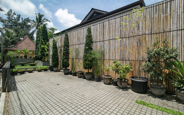 d'Sanctum Villa