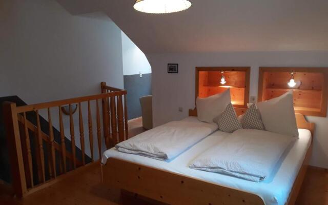 Pension Ladner