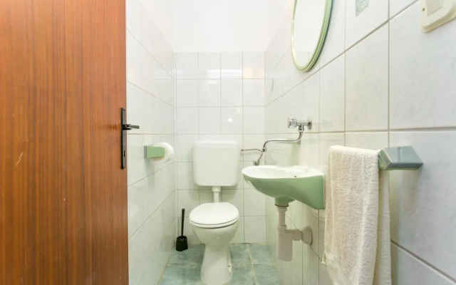 Apartments by the sea Mirca, Brac - 732