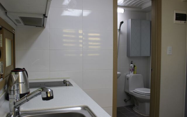 Bunk Guesthouse Hostel 2