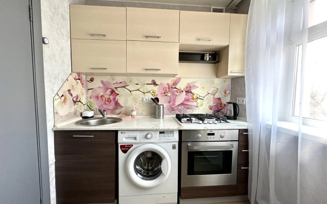 Compass на улице Республики 174