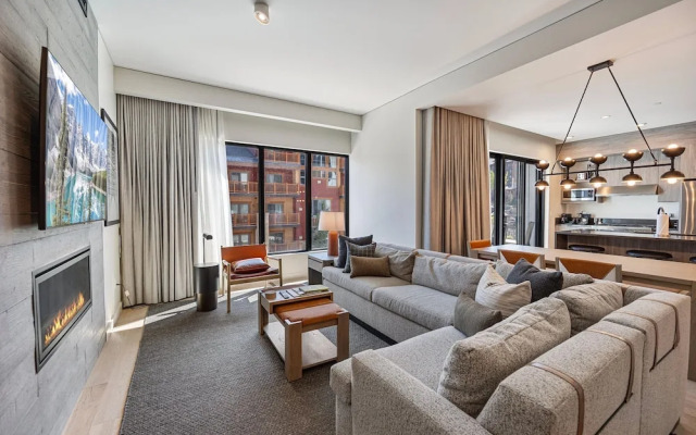 P Ndry 3206 in Park City