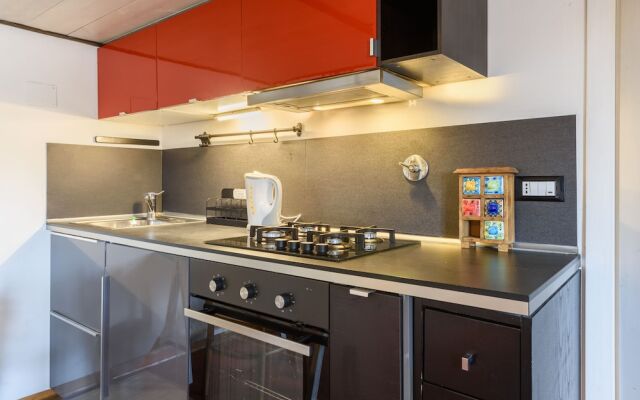 Tiny Velluti by Mmega