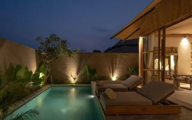 Ubud Mas Glamping Luxury Tent
