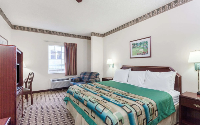 Days Inn And Suites Huntsville (Al)