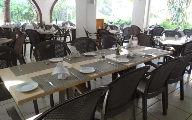 Hotel Castillo Huatulco & Beach Club