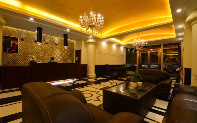 Royal Holiday Hotel