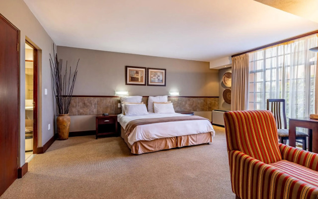 African Sky Hotels - Pine Lake Inn