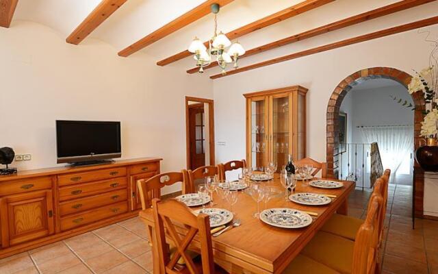 Villa Iris