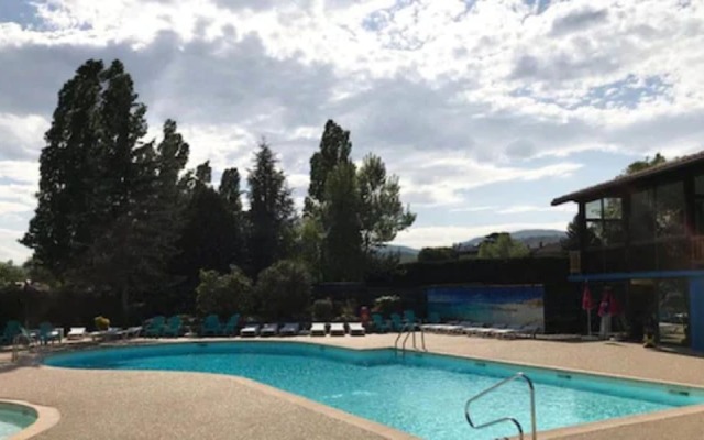 Camping Les Rives De Condrieu
