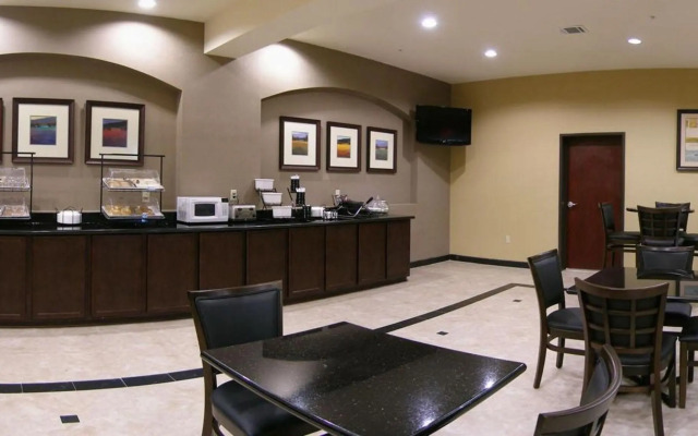 Executive Inn & Suites