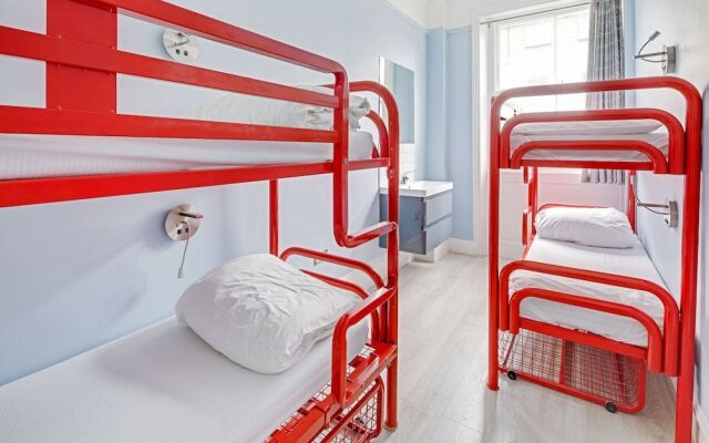 Astor Kensington Hostel