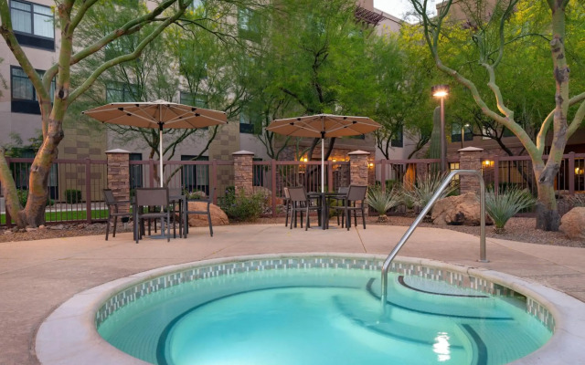 Courtyard Scottsdale Salt River