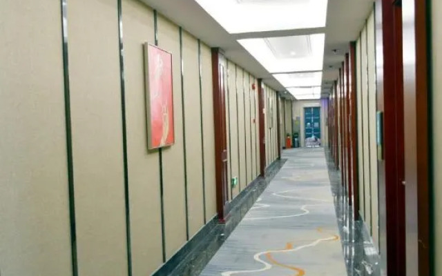 Luxotel Hotel