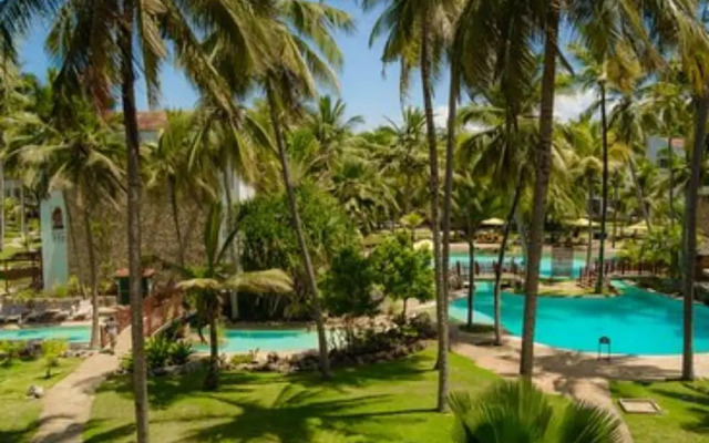 Sarova Whitesands Beach Resort Spa 4