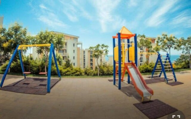 Beautiful 59s 1-bed Studio Apartment in Sveti Vlas