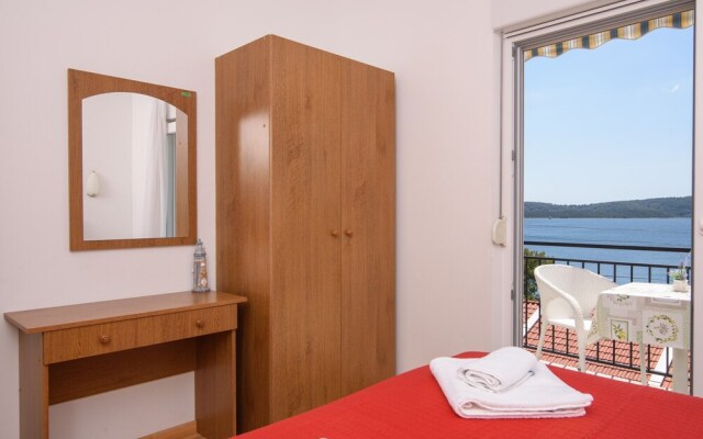 A2-apt w. Shared Pool & Balcony,next to the Beach