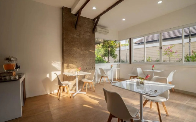 Swiss-Belcourt Sunset