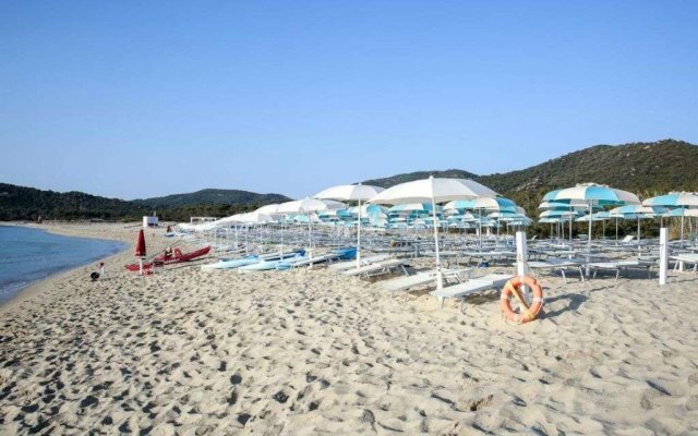 Limone Beach Resort