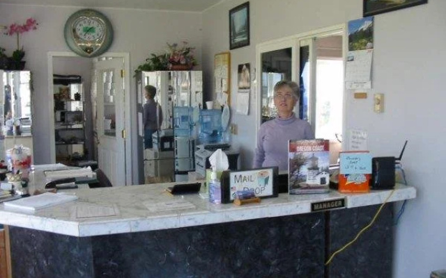 Newport Bay Motel