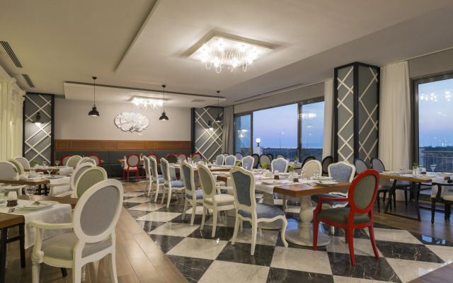 Calido Maris Hotel
